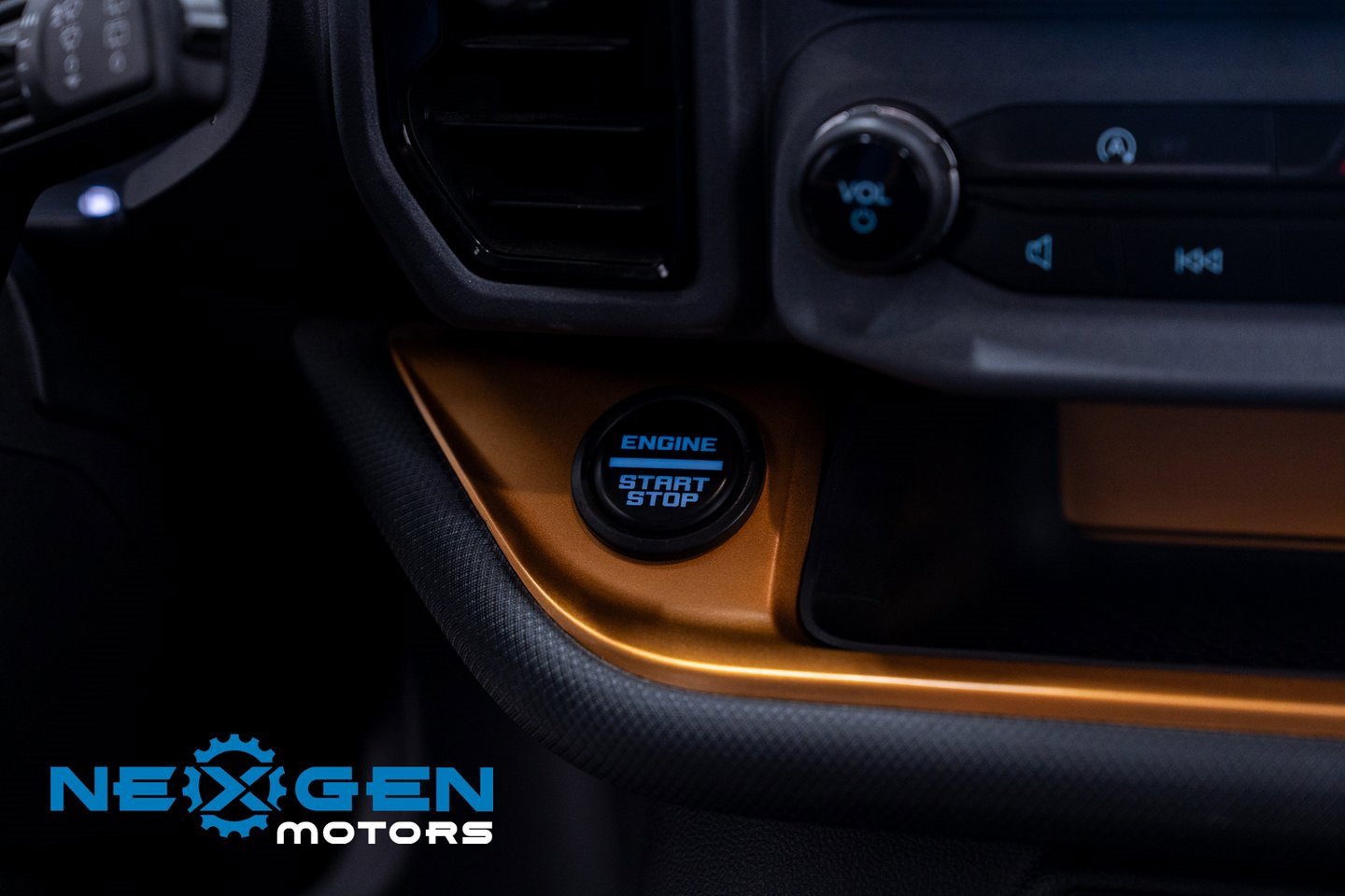 Used 2023 Ford Bronco Sport Badlands image 14