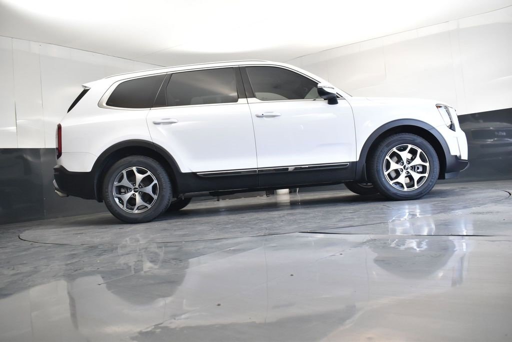 Used 2022 Kia Telluride EX image 27