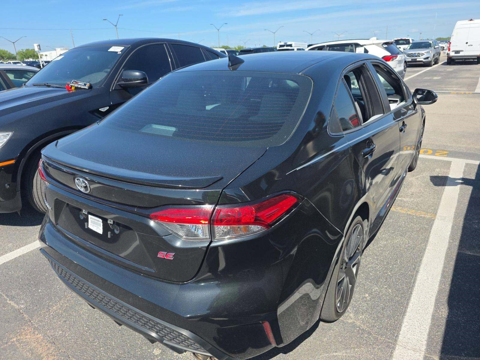 Used 2021 Toyota Corolla SE FWD image 4
