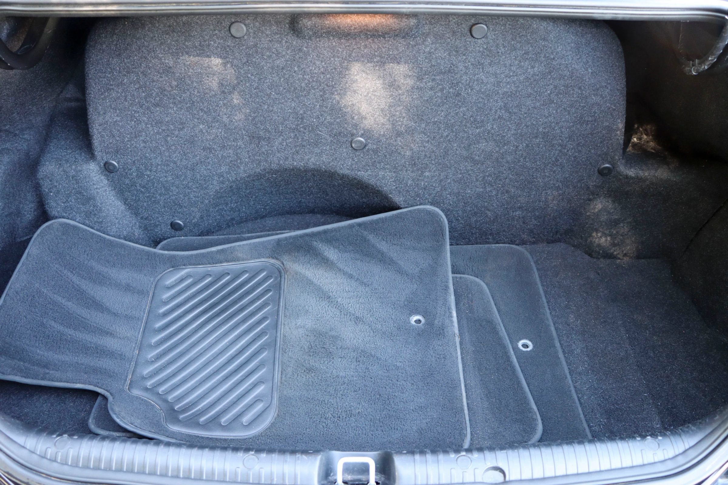 Used 2005 Pontiac GTO RWD image 21