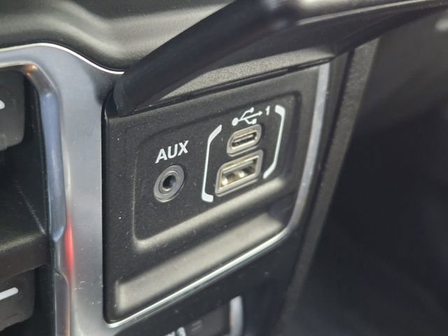 Used 2022 Jeep Wrangler Unlimited Rubicon w/ LED Lighting Group image 20