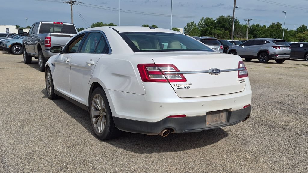 Used 2017 Ford Taurus Limited FWD image 4
