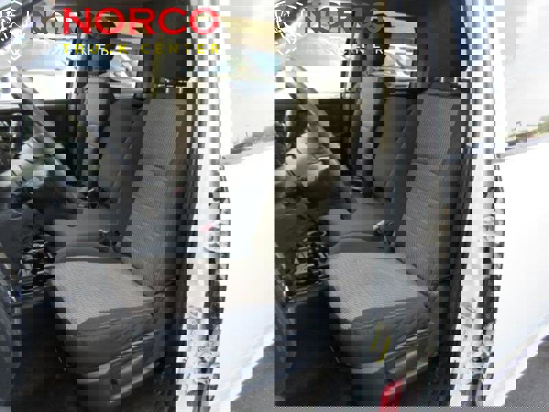 Used 2012 RAM 2500 ST w/ Chrome Appearance Group image 12