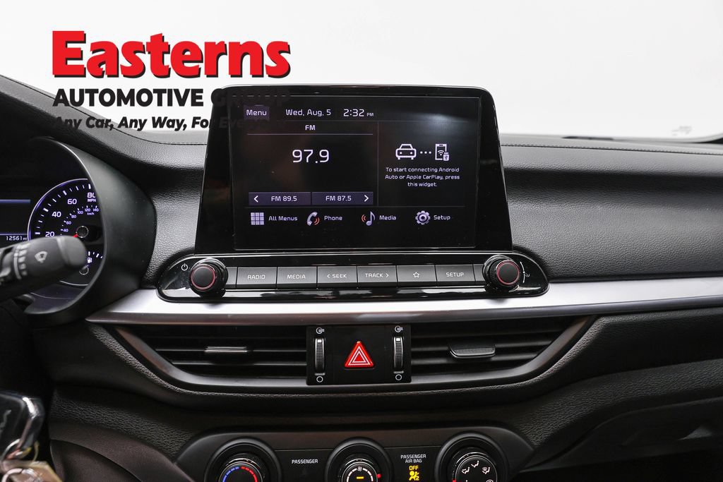 Used 2023 Kia Forte LXS w/ LXS Technology Package FWD image 12