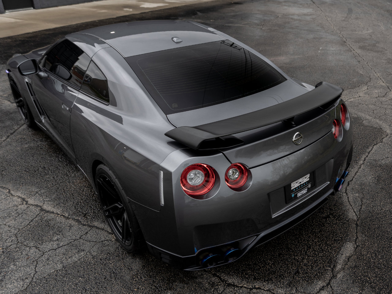 Used 2014 Nissan GT-R Black Edition image 11