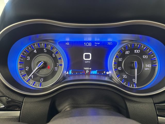 Used 2023 Chrysler 300 Touring AWD/4WD image 30