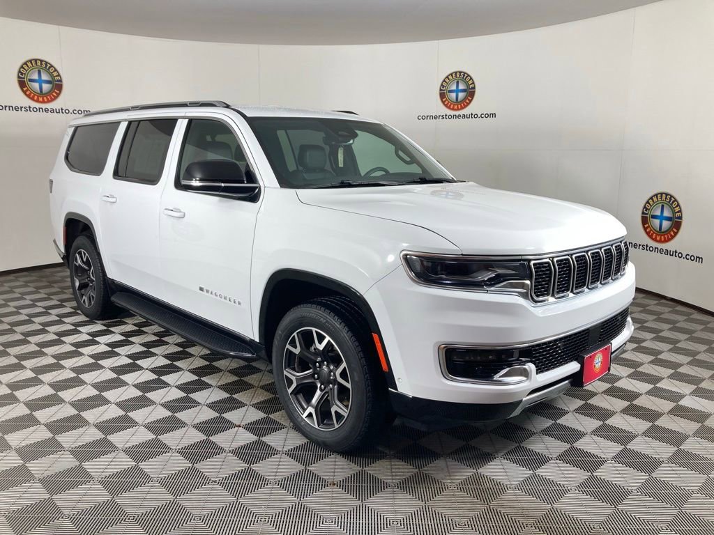 Used 2023 Jeep Wagoneer L Series III w/ Preferred Equipment Group image 19