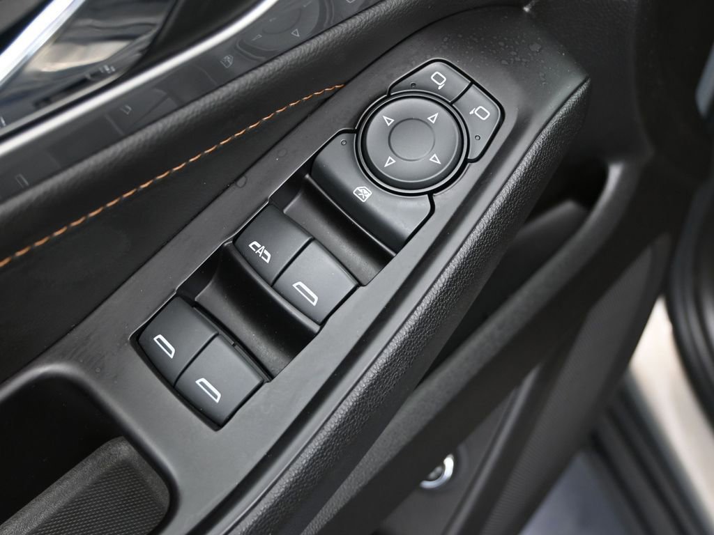 Used 2019 Chevrolet Traverse LT image 20