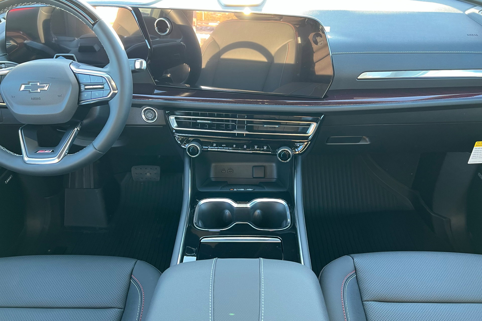 New 2026 Chevrolet Traverse Z71 w/ Enhanced Driving Package image 14