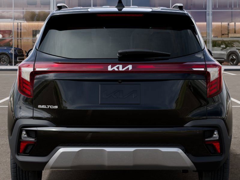 New 2026 Kia Seltos S FWD image 13