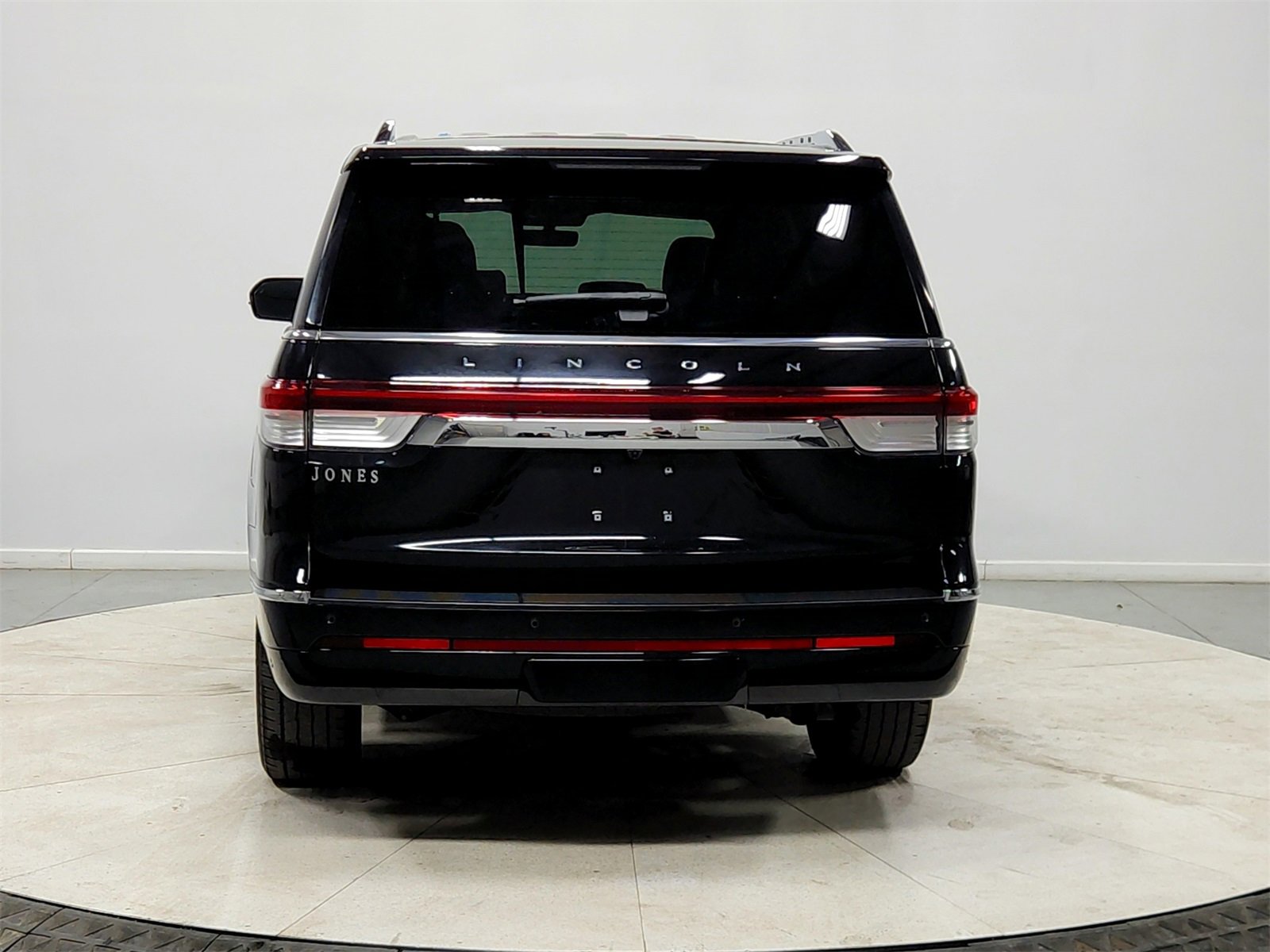 Used 2024 Lincoln Navigator Reserve image 6