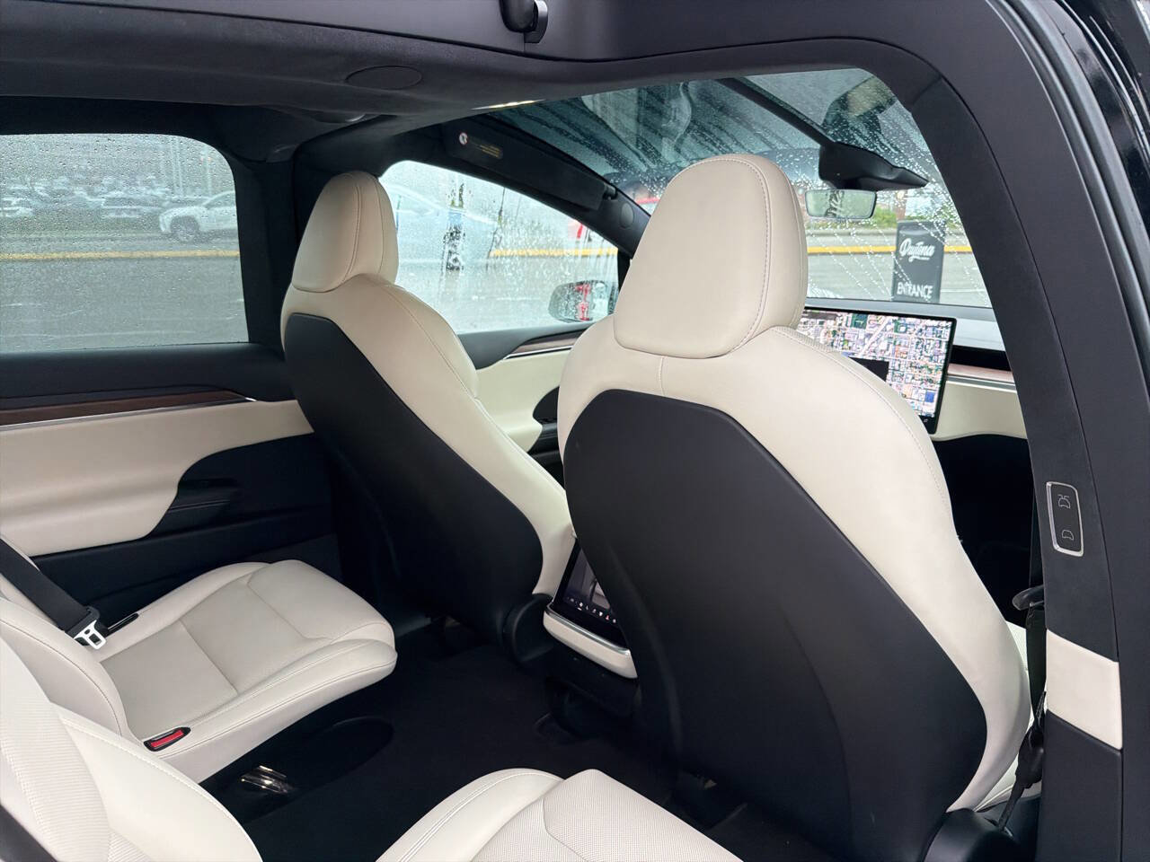 Used 2022 Tesla Model X image 24