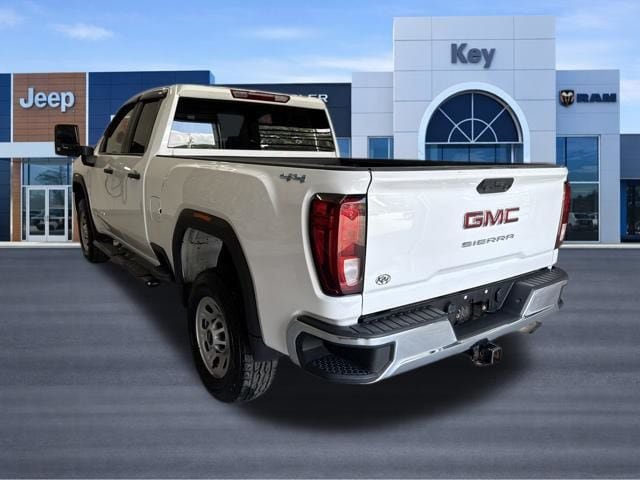 Used 2023 GMC Sierra 2500 Pro w/ Convenience Package AWD/4WD image 3