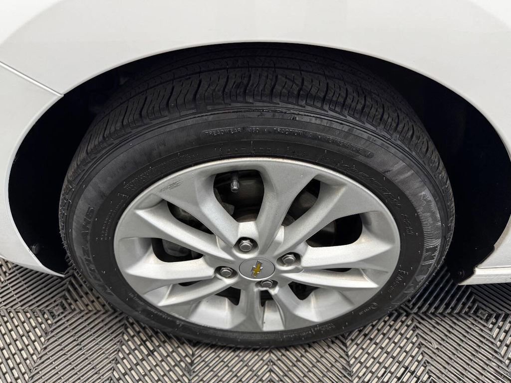 Used 2021 Chevrolet Spark LT image 21