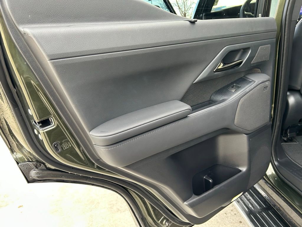 Used 2025 Lexus GX 550 image 27