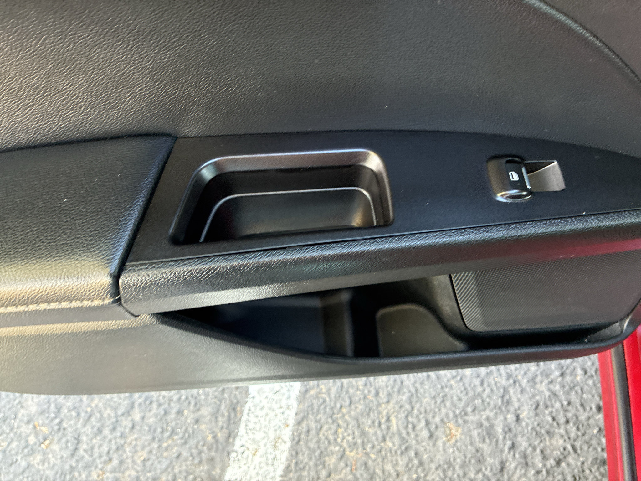 Used 2017 Ford Fusion Energi Titanium FWD image 42