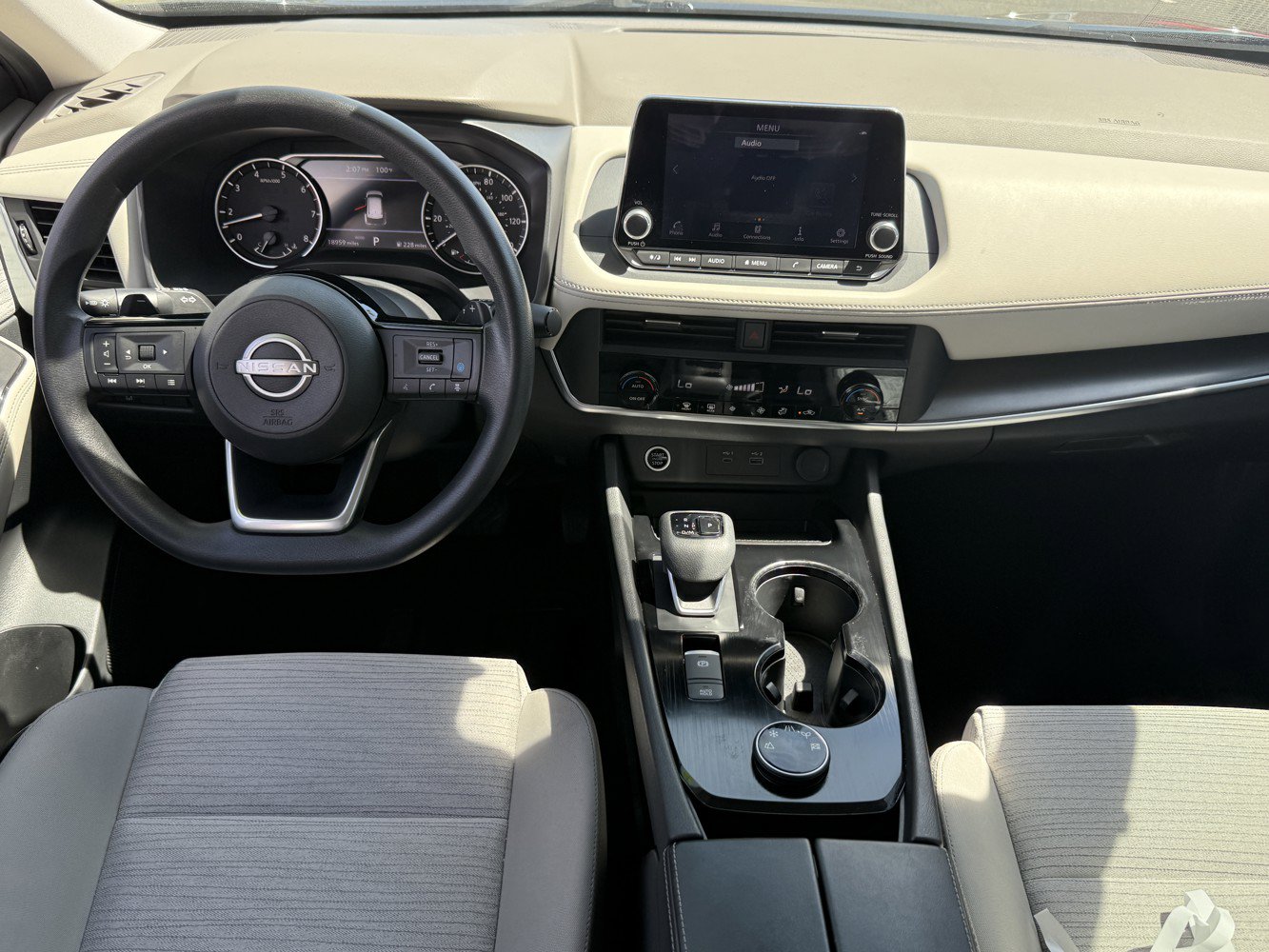 Used 2023 Nissan Rogue SV AWD/4WD image 20