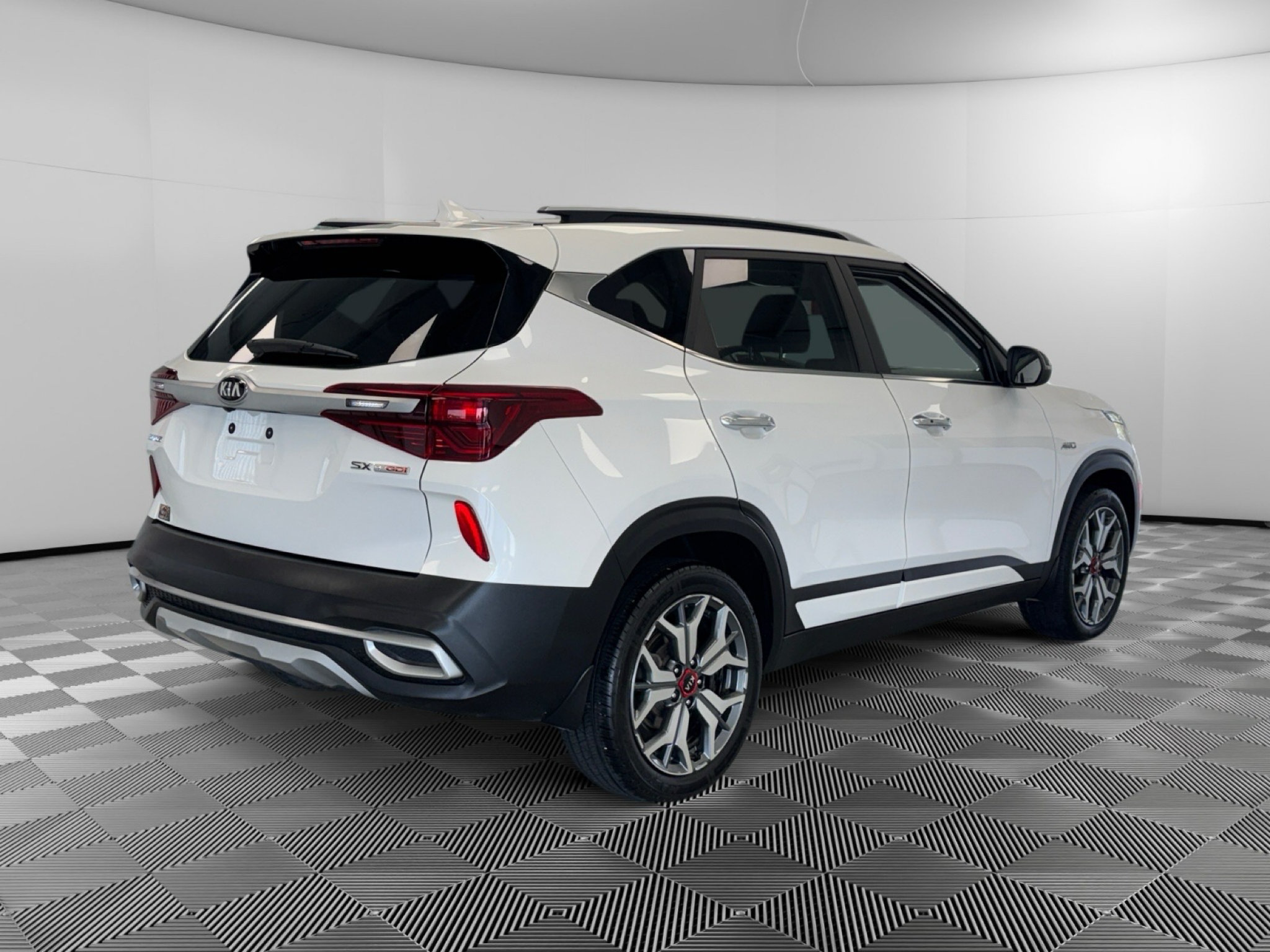 Used 2021 Kia Seltos SX AWD/4WD image 8