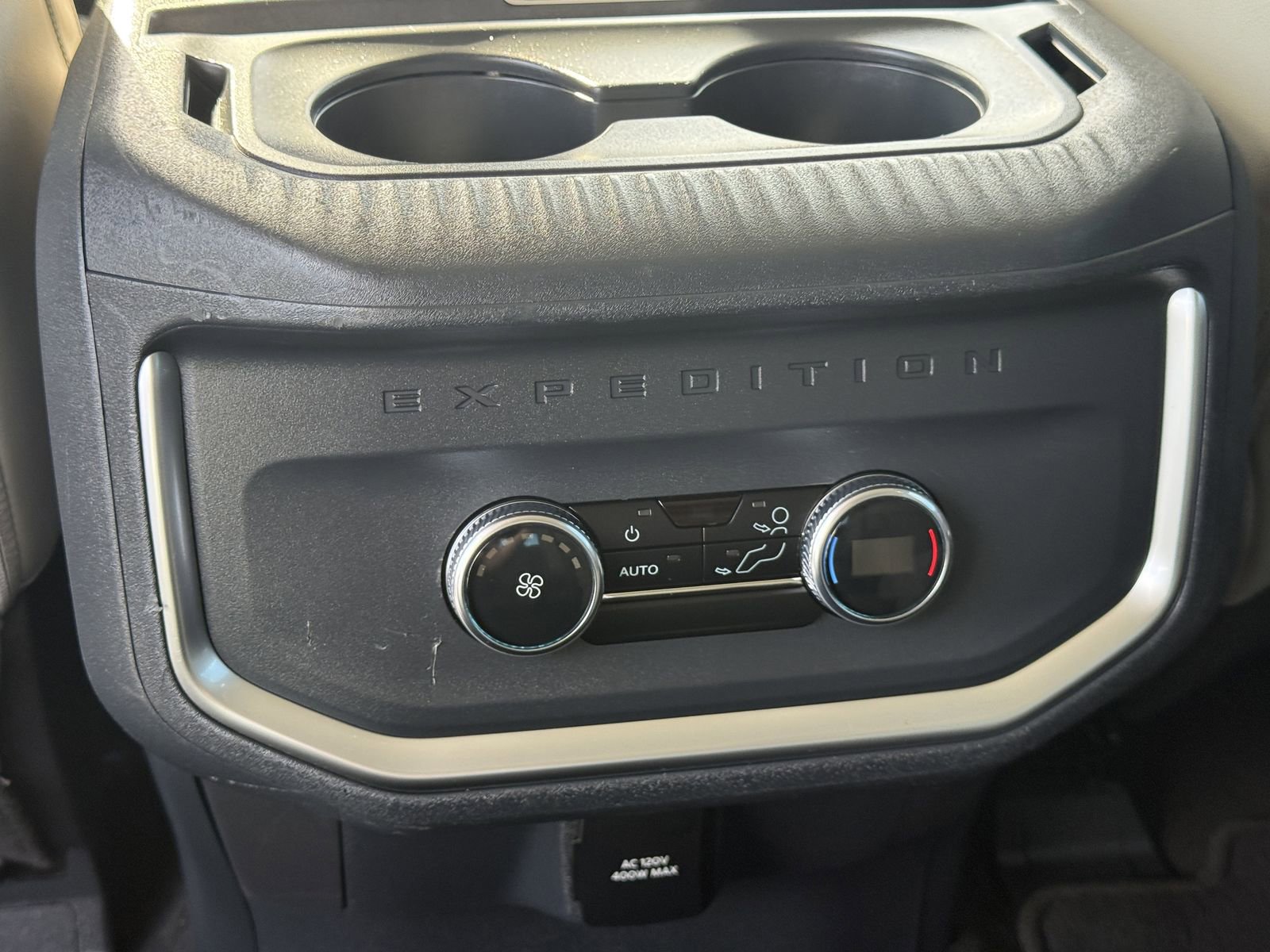 Certified 2025 Ford Expedition Active AWD/4WD image 23