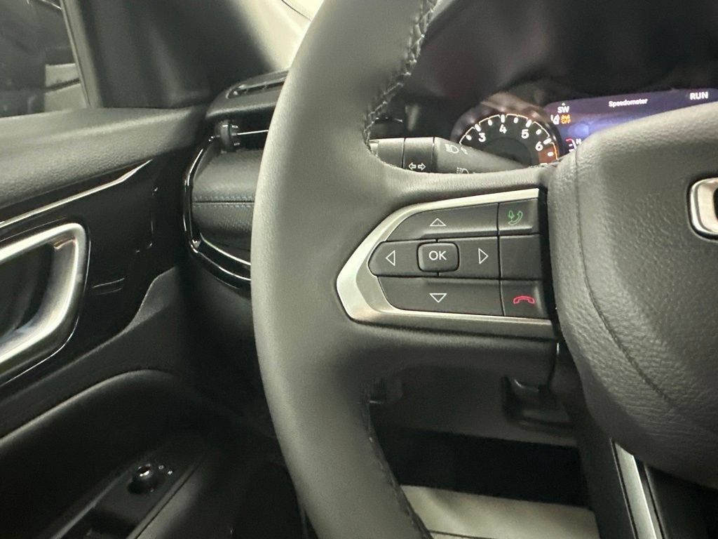 New 2026 Jeep Compass Latitude AWD/4WD image 36