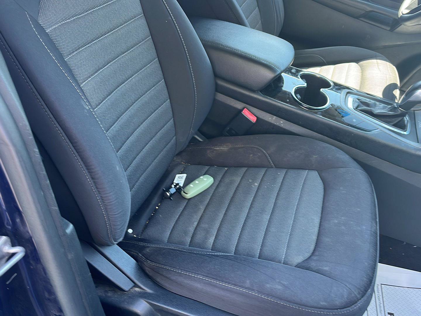 Used 2016 Ford Edge SE FWD image 29