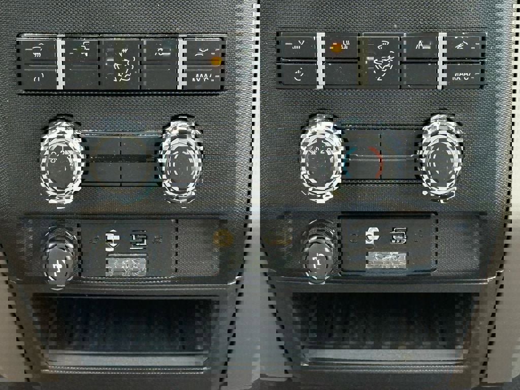 Used 2010 Ford F150 XLT AWD/4WD image 26