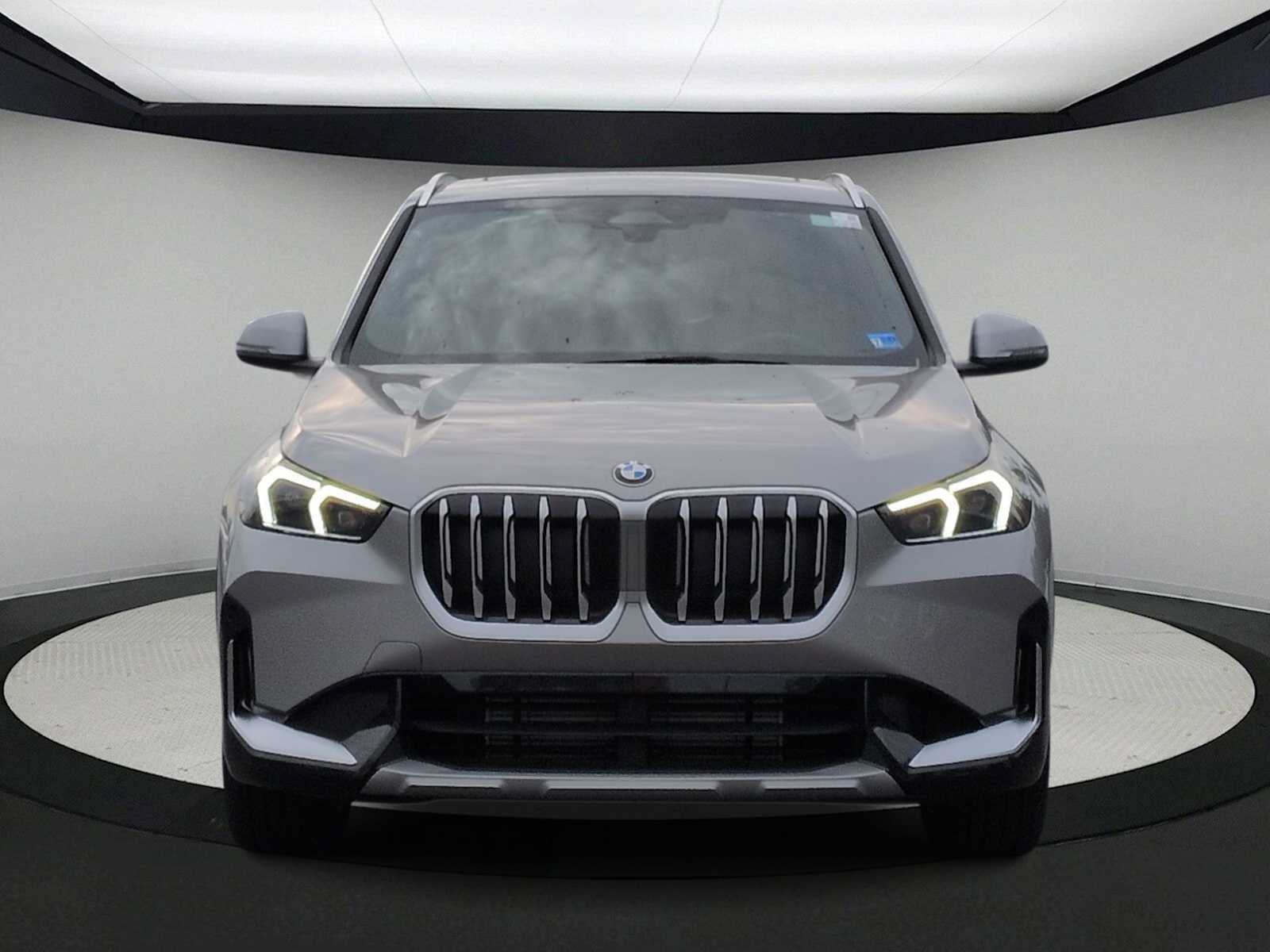 New 2026 BMW X1 xDrive28i w/ Convenience Package AWD/4WD image 3