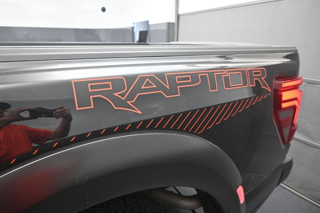Used 2025 Ford F150 Raptor AWD/4WD image 2