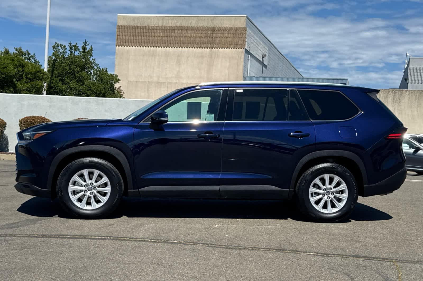 Used 2025 Toyota Grand Highlander FWD image 9