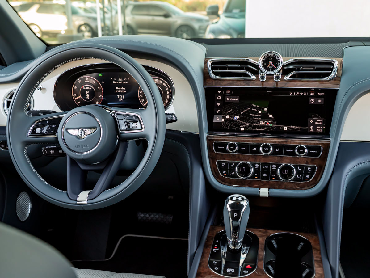 New 2027 Bentley Bentayga AWD/4WD image 26