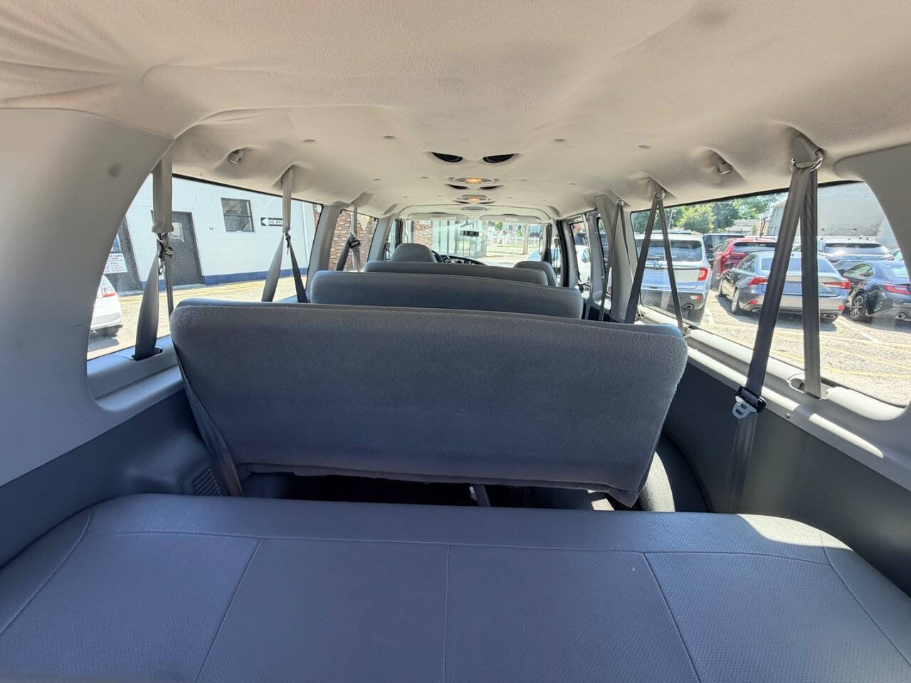 Used 2006 Ford E-350 and Econoline 350 XL RWD image 38