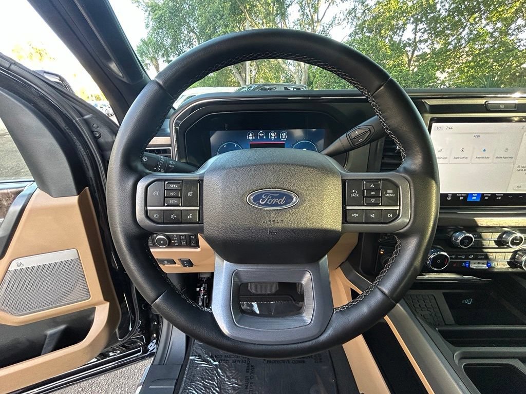 Used 2026 Ford F250 Lariat AWD/4WD image 16