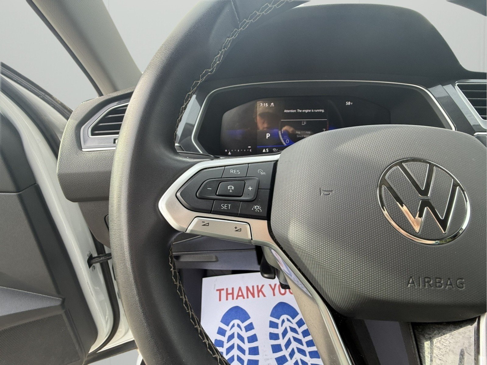 Used 2024 Volkswagen Tiguan SE AWD/4WD image 21