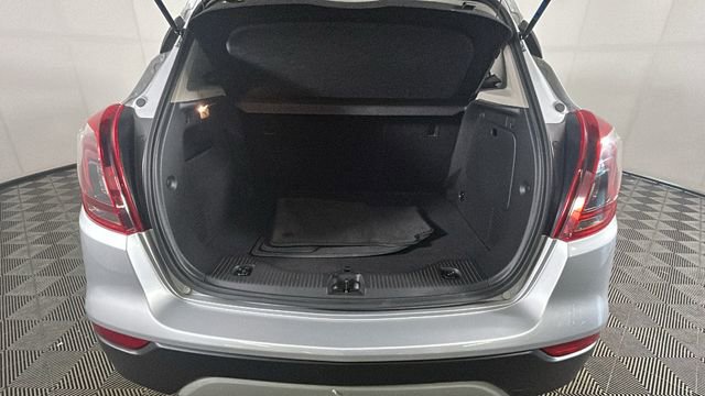 Used 2022 Buick Encore Preferred w/ Safety Package AWD/4WD image 28