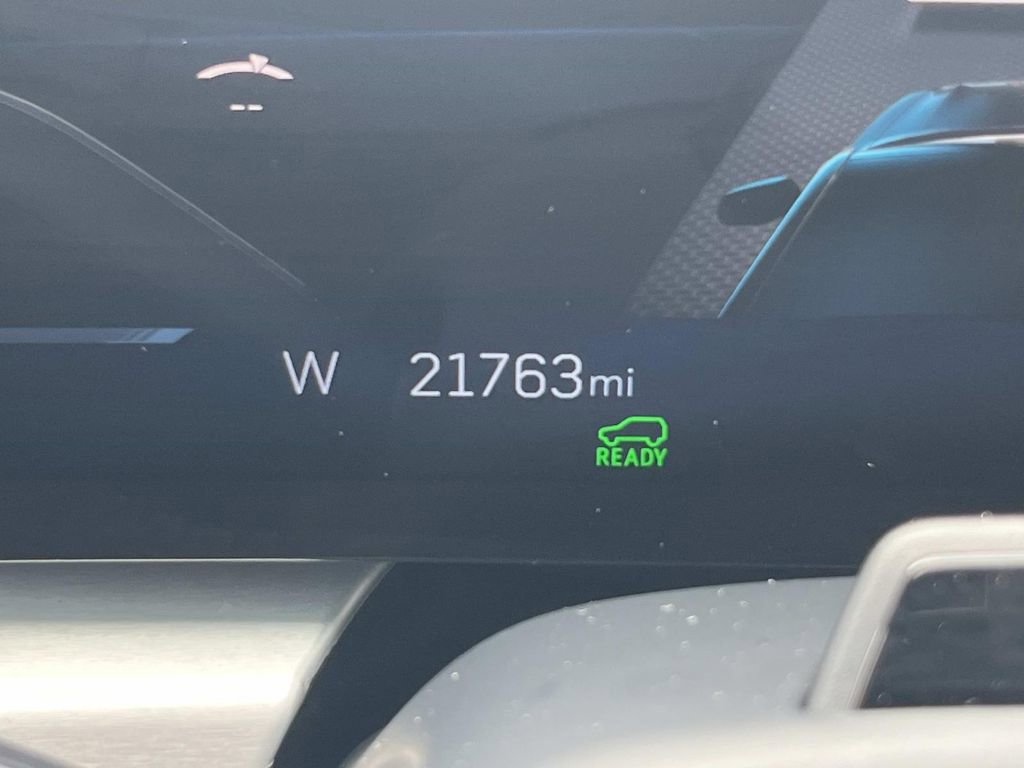 Used 2025 Cadillac Lyriq Sport AWD/4WD image 40