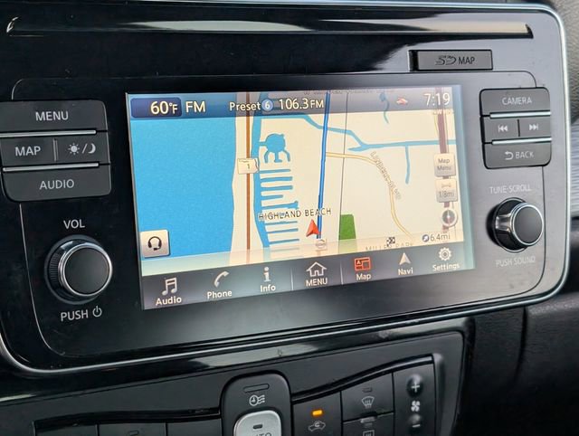 Used 2019 Nissan Leaf SV w/ SV Technology Package image 19