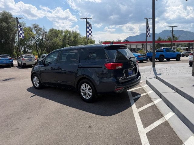 Used 2015 Kia Sedona LX FWD image 11