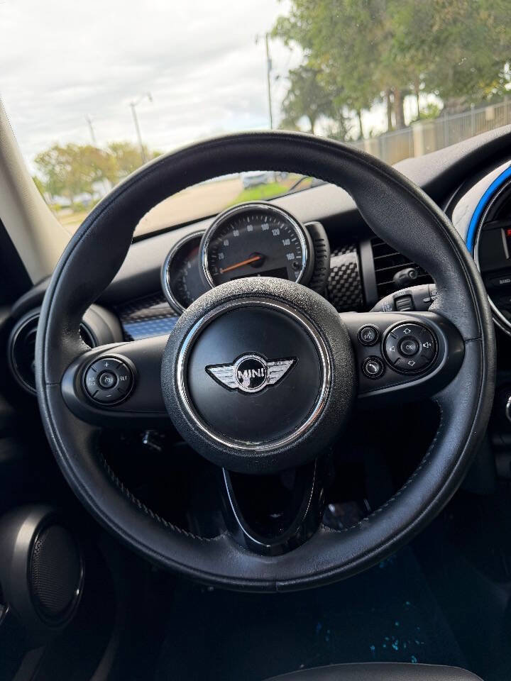 Used 2016 MINI Cooper S image 9