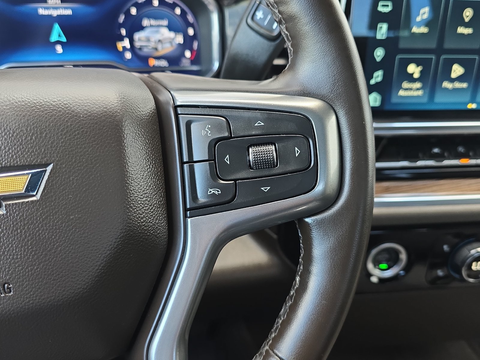 Used 2024 Chevrolet Silverado 1500 LT AWD/4WD image 20