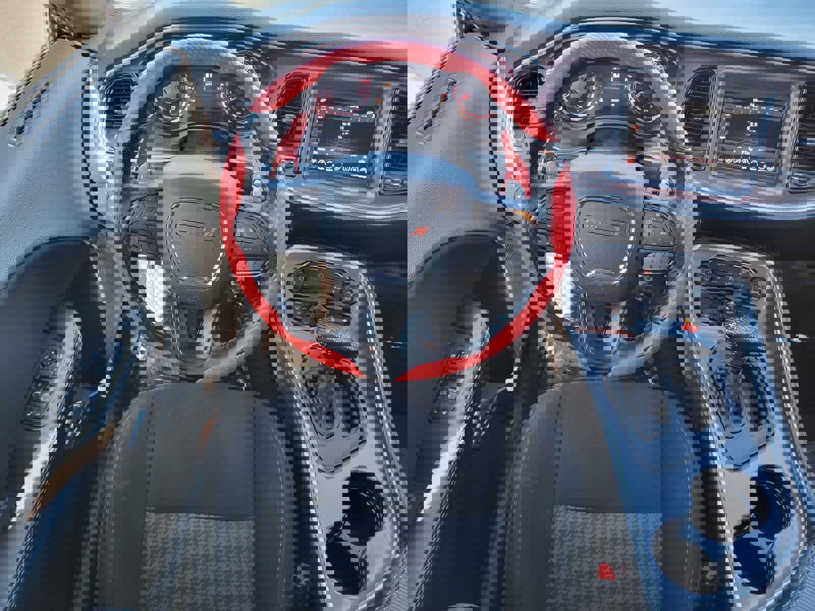 Used 2019 Dodge Challenger R/T w/ Driver Convenience Group image 25