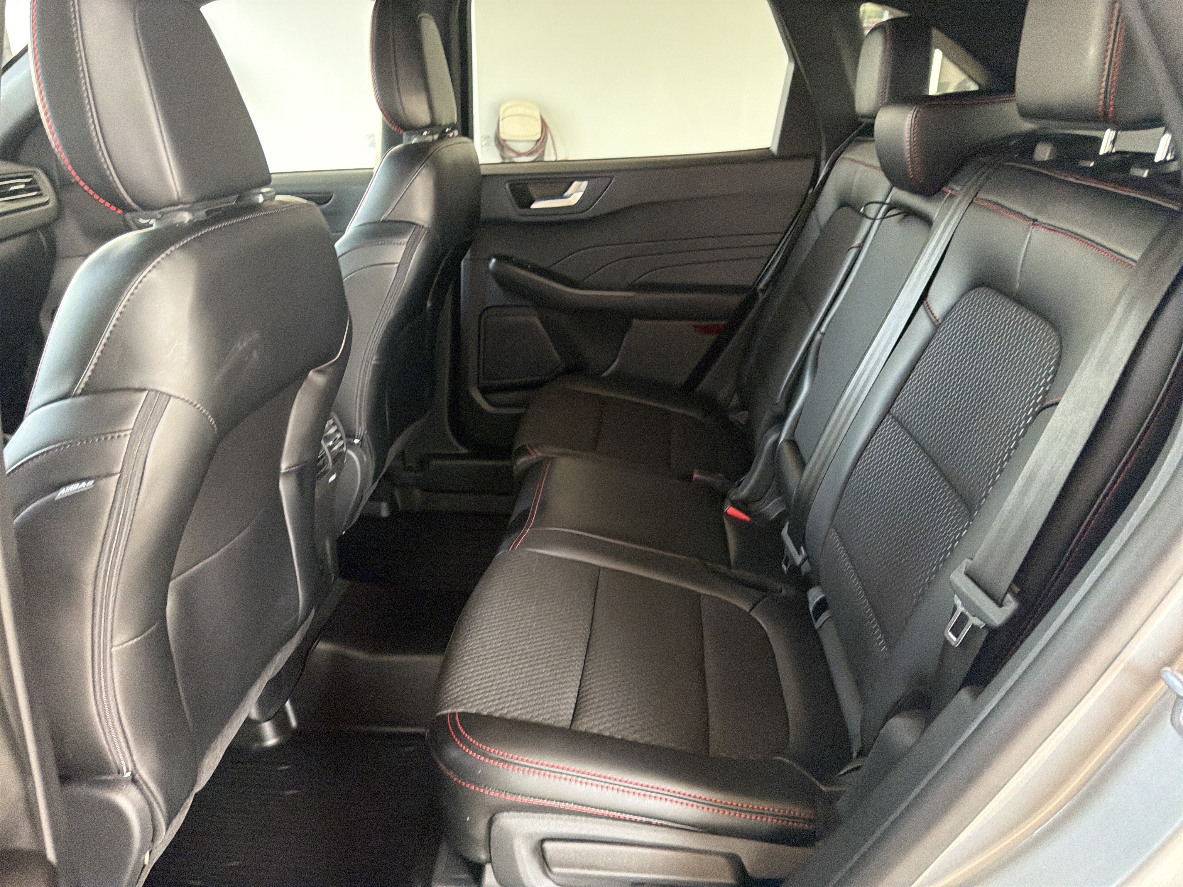 Used 2024 Ford Escape ST-Line w/ Tech Pack #1 AWD/4WD image 23