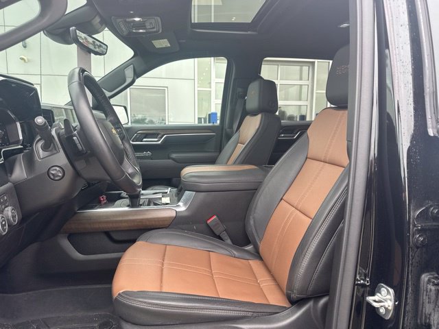 Used 2026 Chevrolet Silverado 1500 High Country w/ High Country Premium Package AWD/4WD image 12