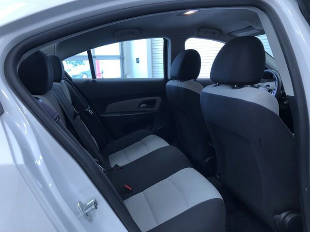 Used 2013 Chevrolet Cruze LS FWD image 21