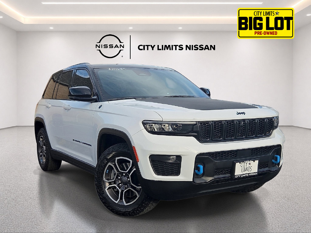 Used 2023 Jeep Grand Cherokee Trailhawk