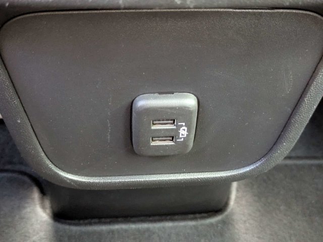 Used 2023 Chevrolet Equinox LS FWD image 15