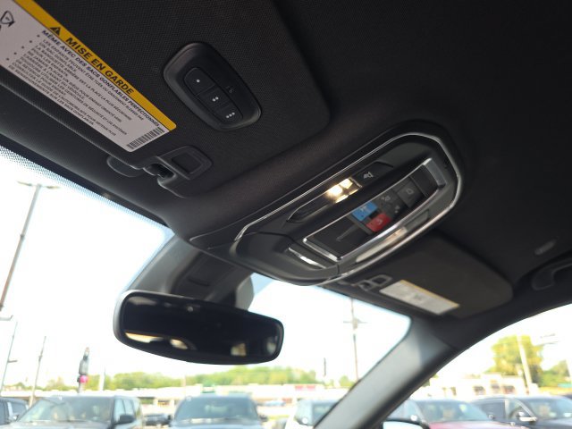 Used 2024 Jeep Grand Cherokee L Limited w/ Black Appearance Package AWD/4WD image 22
