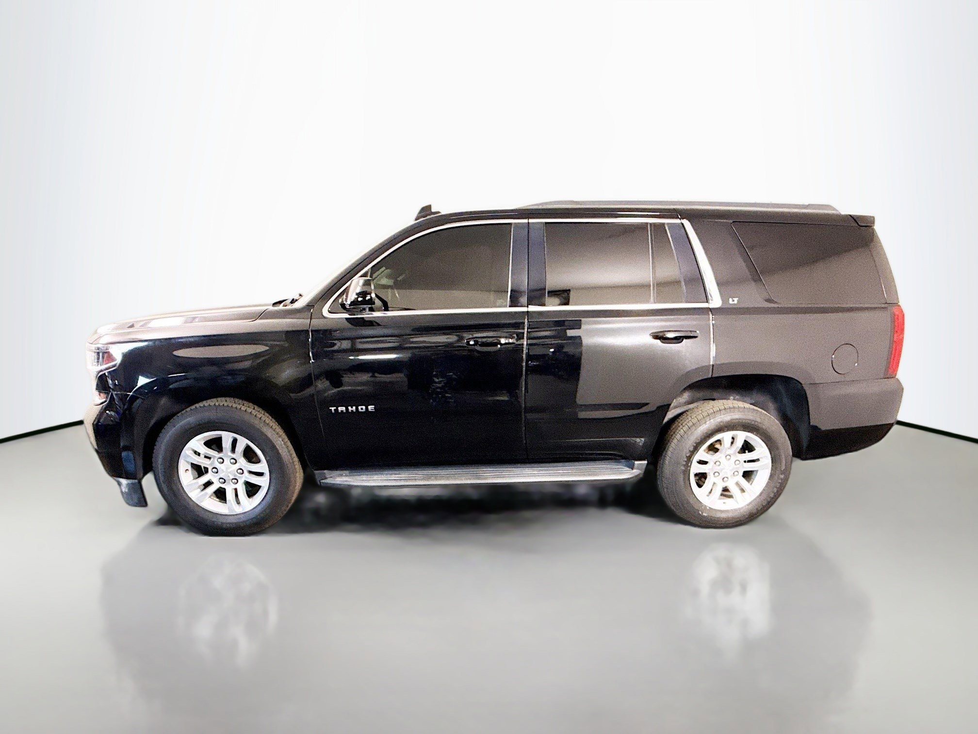 Used 2018 Chevrolet Tahoe LT RWD image 6