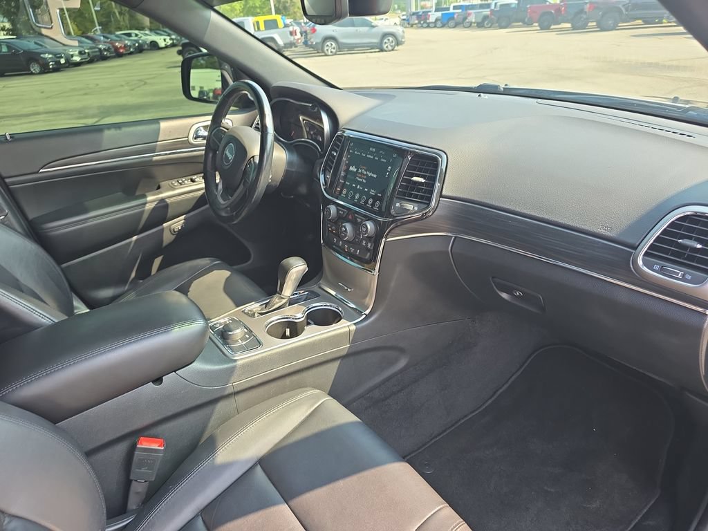 Used 2021 Jeep Grand Cherokee Limited AWD/4WD image 21