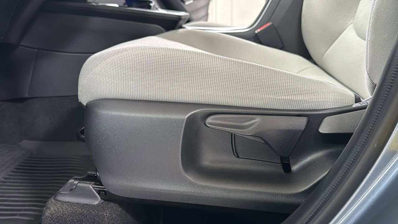 Certified 2026 Toyota Corolla Cross LE w/ Moonroof Package image 14