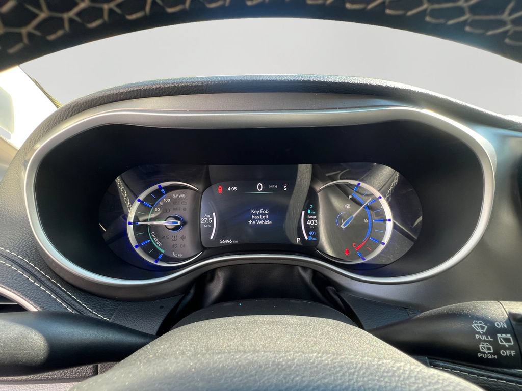 Used 2024 Chrysler Pacifica Limited FWD image 9
